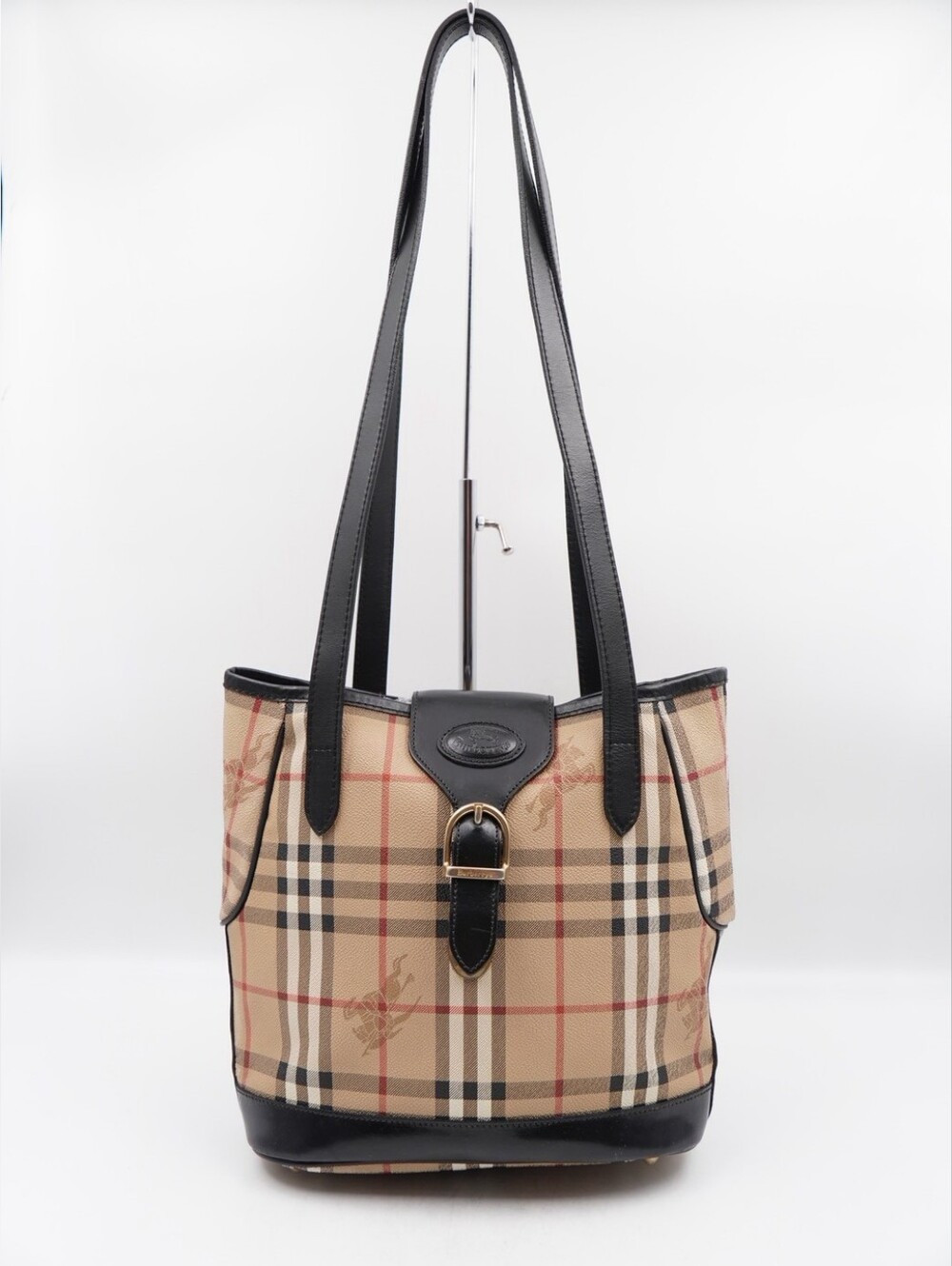 CR14 🤎 Burberry Haymarket Check Tote